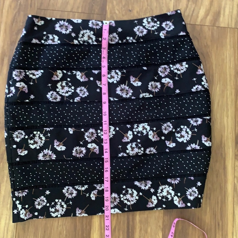 WHBM Mixed Print Skirt - Picture 5 of 7